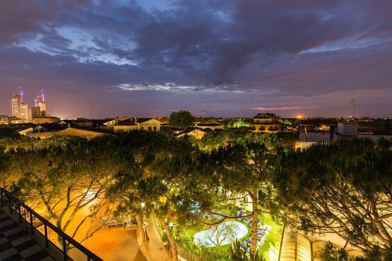 Hotel Manzoni リド・ディ・イエゾロ エクステリア 写真