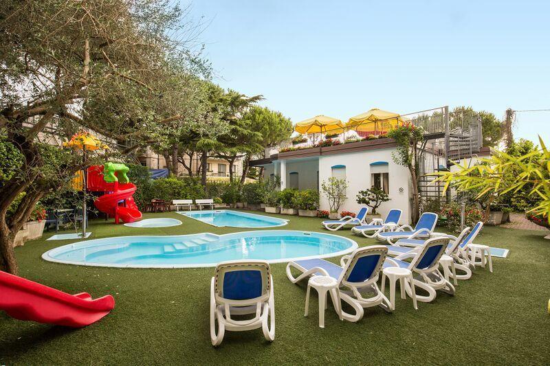 Hotel Manzoni リド・ディ・イエゾロ エクステリア 写真