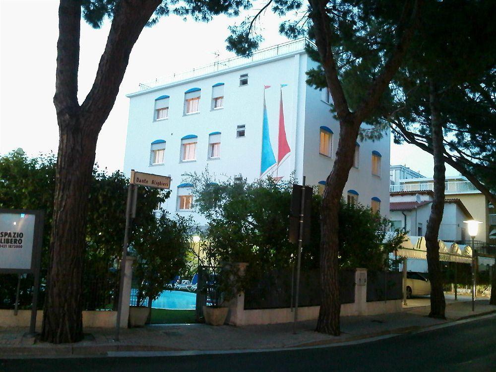 Hotel Manzoni リド・ディ・イエゾロ エクステリア 写真
