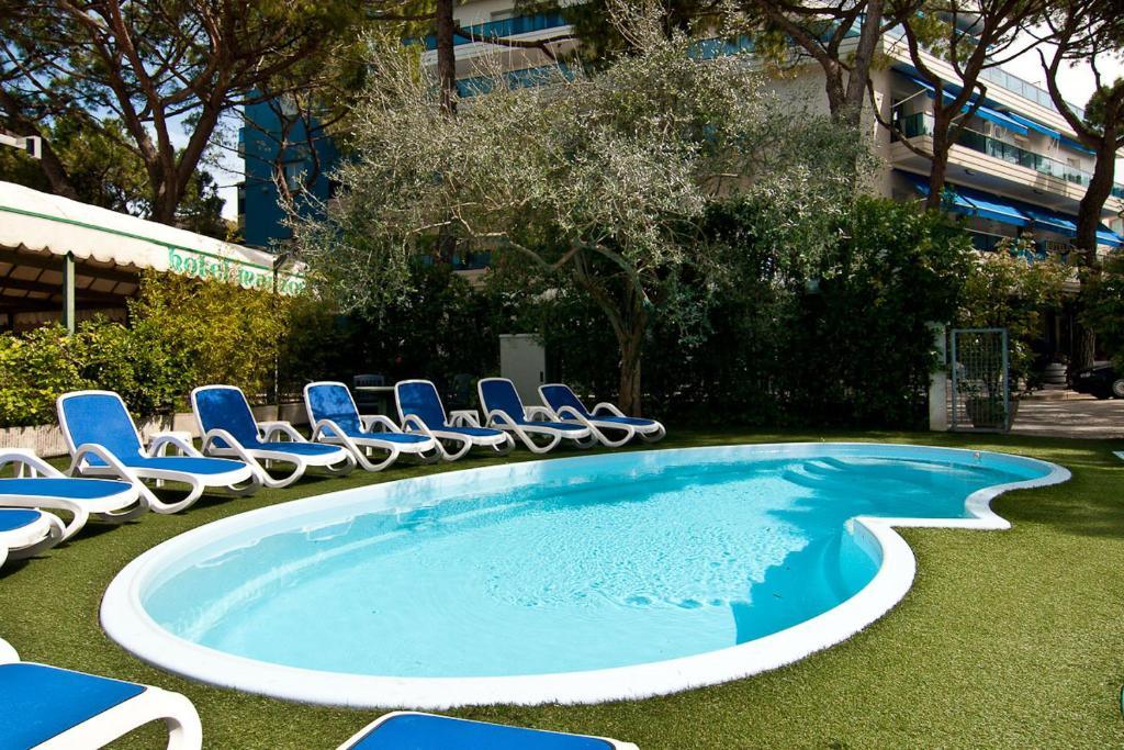 Hotel Manzoni リド・ディ・イエゾロ エクステリア 写真